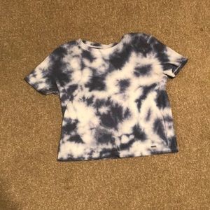 Blue and white tie dye short sleeve shirt